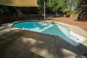 2305 Salamanca St, Navarre, FL 32566 - Photo 2