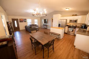 2305 Salamanca St, Navarre, FL 32566 - Photo 4