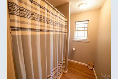 2305 Salamanca St, Navarre, FL 32566 - Photo 12