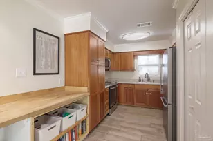 6 Pinetree Dr, Gulf Breeze, FL 32561 - Photo 8