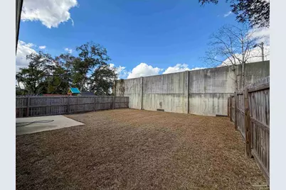 392 Hilburn Ln, Pensacola, FL 32504 - Photo 22