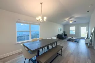 392 Hilburn Ln, Pensacola, FL 32504 - Photo 4