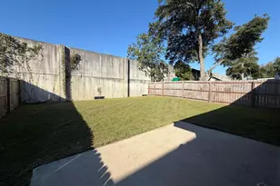 392 Hilburn Ln, Pensacola, FL 32504 - Photo 24