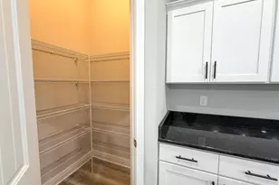 4578 Red Oak Dr, Milton, FL 32583 - Photo 6