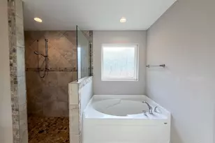 4578 Red Oak Dr, Milton, FL 32583 - Photo 14