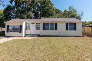 802 Rue Max St, Pensacola, FL 32507 - Photo 2
