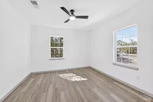 1000 N G St, Pensacola, FL 32501 - Photo 12