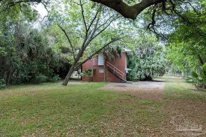 122 Celeste Pl, Pensacola, FL 32507 - Photo 8