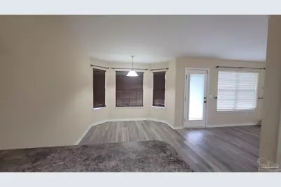 5524 Tucker Cir, Pace, FL 32571 - Photo 4