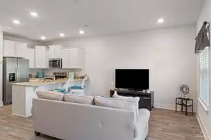 1518 Farragut Way, Pensacola, FL 32534 - Photo 6