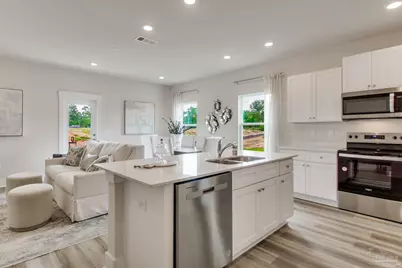 3996 Pendragon Cir, Milton, FL 32583 - Photo 6