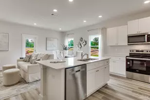 3996 Pendragon Cir, Milton, FL 32583 - Photo 6