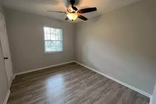 2855 Bayview Way, Pensacola, FL 32503 - Photo 8