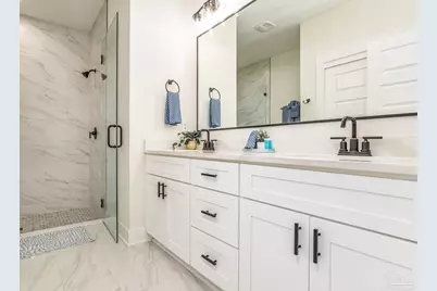 520 N Devillers St #B, Pensacola, FL 32501 - Photo 12