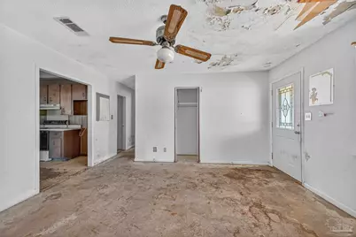 4727 Cyril Dr, Pace, FL 32571 - Photo 4