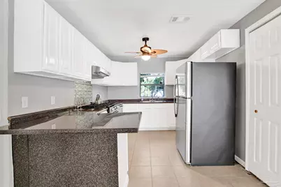 21 N Harris St, Pensacola, FL 32507 - Photo 6