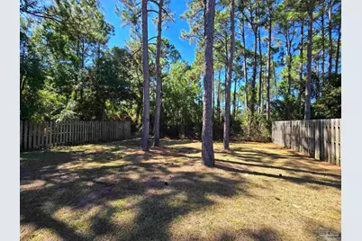2355 Avenida De Sol, Navarre, FL 32566 - Photo 2