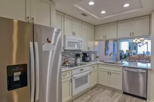 8477 Gulf Blvd, Navarre, FL 32566 - Photo 10