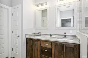 1469 Sanibel Ln, Gulf Breeze, FL 32563 - Photo 38