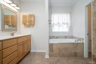 2351 Queens Ferry Ln, Cantonment, FL 32533 - Photo 36