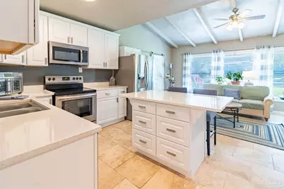 5607 Fairview Dr, Pensacola, FL 32505 - Photo 10