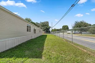 8412 Pond Ave, Pensacola, FL 32534 - Photo 4