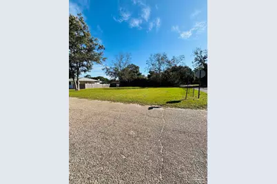 Pond Ave, Pensacola, FL 32534 - Photo 4