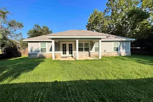 5335 Broad St, Milton, FL 32570 - Photo 2