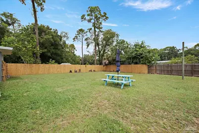 204 Fairfax Dr, Pensacola, FL 32503 - Photo 24