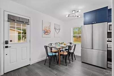 204 Fairfax Dr, Pensacola, FL 32503 - Photo 6