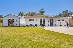 2 Adkinson Dr, Pensacola, FL 32506 - Photo 1