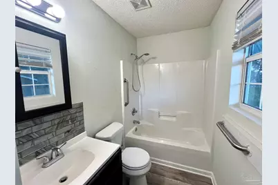 5796 Washington St, Milton, FL 32570 - Photo 14