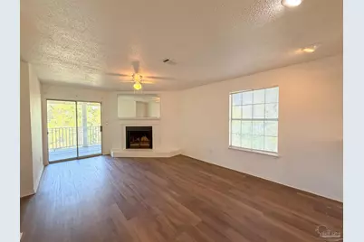 1500 E Johnson Ave #214, Pensacola, FL 32514 - Photo 2