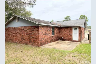 8229 Impala Ct, Pensacola, FL 32506 - Photo 2