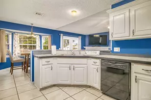 832 Horsemens Path, Cantonment, FL 32533 - Photo 16