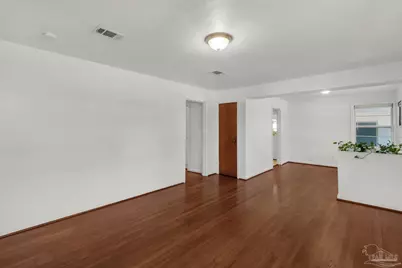 102 Ariola Ave, Pensacola, FL 32503 - Photo 2
