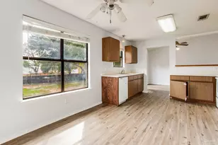 6718 Bellview Pines Rd, Pensacola, FL 32526 - Photo 10