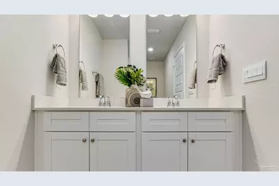 2419 Cliff Hollow Cir, Gulf Breeze, FL 32563 - Photo 22