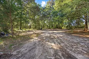 5127 Lake End Dr, Milton, FL 32583 - Photo 8