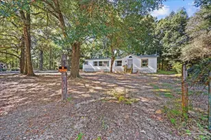 5127 Lake End Dr, Milton, FL 32583 - Photo 1