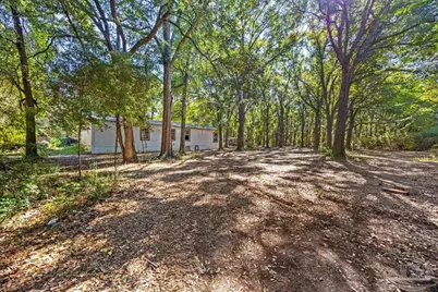 5127 Lake End Dr, Milton, FL 32583 - Photo 14
