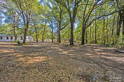 5127 Lake End Dr, Milton, FL 32583 - Photo 2