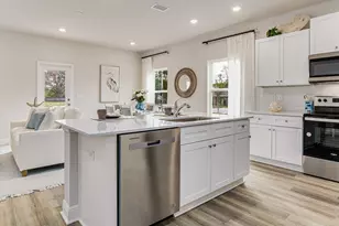 2399 Cliff Hollow Circle, Gulf Breeze, FL 32563 - Photo 6