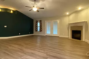 8431 Ferlon Ave, Pensacola, FL 32526 - Photo 16