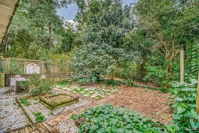 7619 Lakeside Dr, Milton, FL 32583 - Photo 20