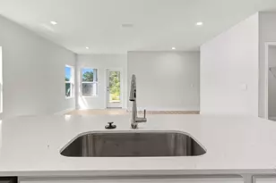 8047 Fox Hunt Dr, Milton, FL 32583 - Photo 4