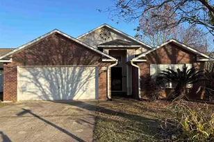 724 Hanley Downs Dr, Cantonment, FL 32533 - Photo 1