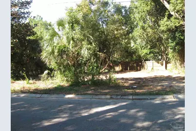 3300 E Lloyd St, Pensacola, FL 32503 - Photo 4