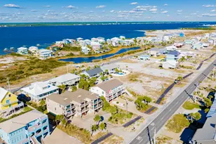 7600 Gulf Blvd, Navarre, FL 32566 - Photo 8