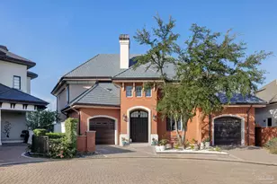 17 Wharf Ave, Pensacola, FL 32502 - Photo 2